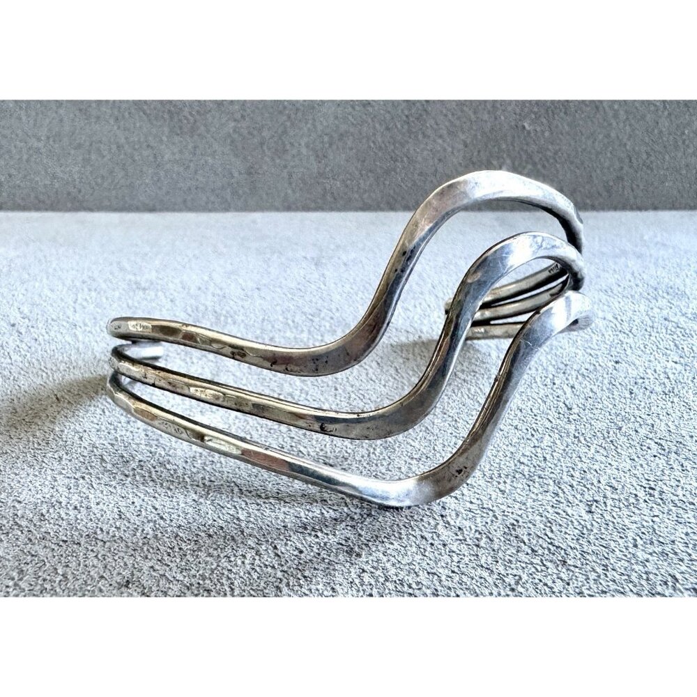 Vtg Modernist STERLING Silver  Triple Wave CUFF BRACELET Hammered Texture -STINN